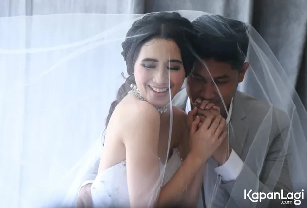Ryana Dea &amp; Redi Puadin
