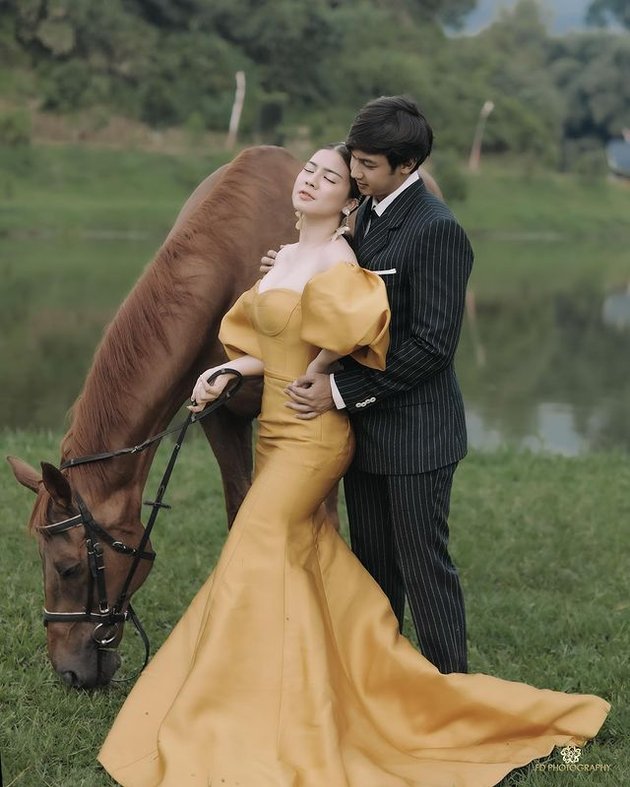 Latest Pre-wedding Photos of Immanuel Caesar Hito & Felicya Angelista, Moments Before the Wedding Date
