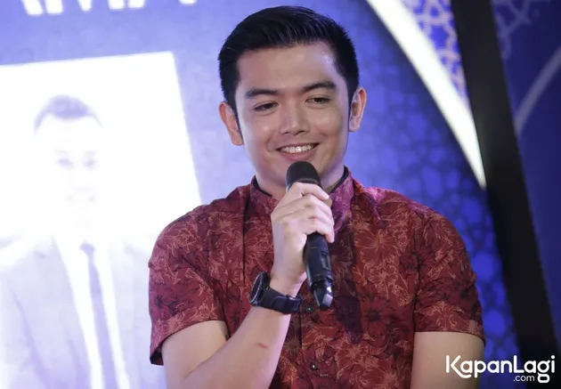 Nicky Tirta cerai