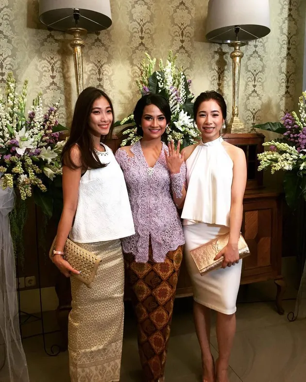 FOTO: Prosesi Lamaran Khidmat Didi Soekarno - Vanessa ...