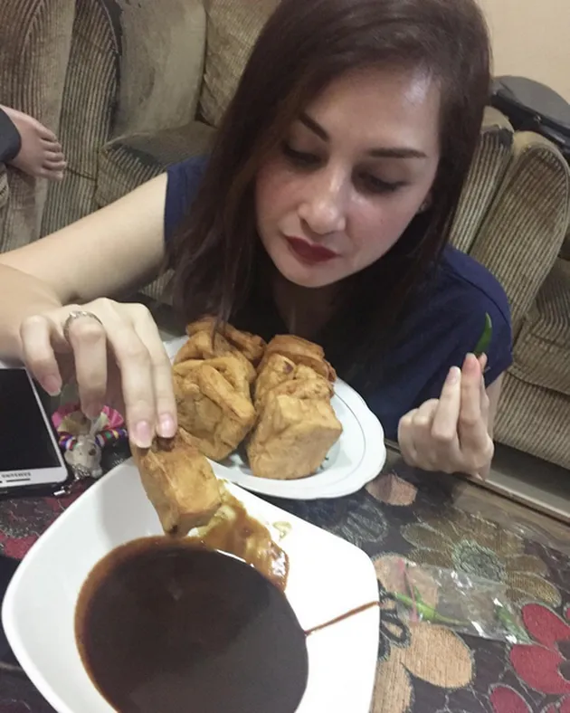 Wisata Kuliner Mona Ratuliu di Malang