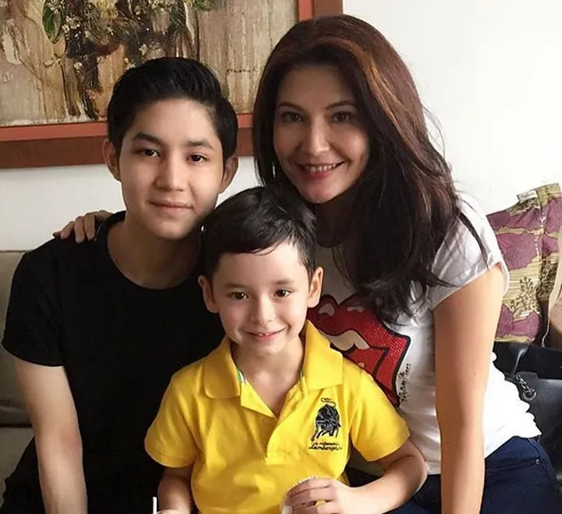 Teuku Rassya - Tamara Bleszynski