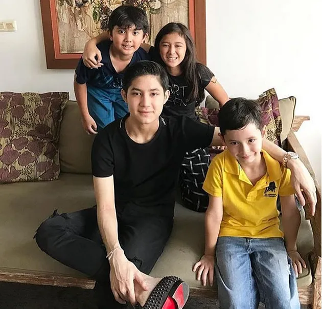Teuku Rassya - Tamara Bleszynski