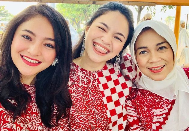 PHOTO: Having a Very Good Looking Child, 10 Indonesian Celebrity Mothers Who Stay Young and Beautiful