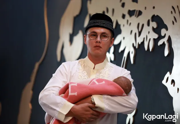 Ussy Sulsitiwaty - Andhika Pratama