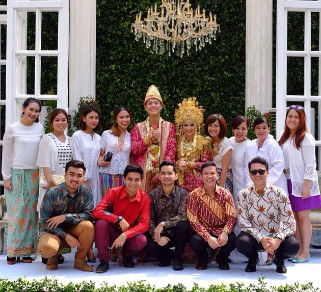 putri titian, junior liem