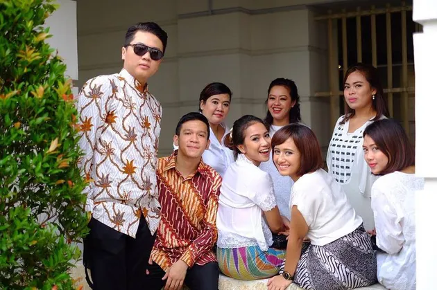putri titian, junior liem