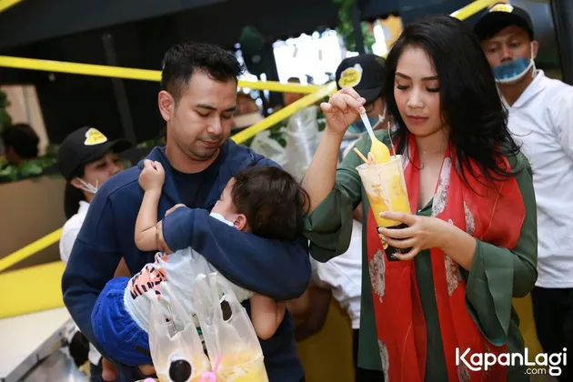 Raffi Ahmad, Nagita Slavina &amp; Rafathar