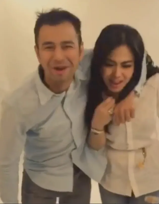 Raffi Ahmad - Syahrini 