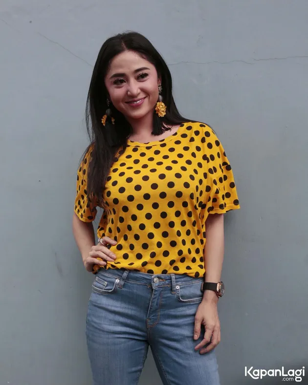 Dewi Perssik - Angga Wijaya