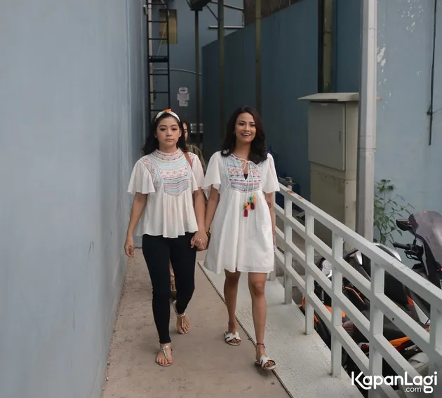 FOTO RAMADAN INI VANESSA ANGEL JALANI PUASA DENGAN STATUS 