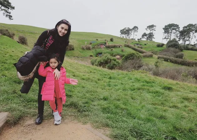 Ayu Ting Ting - Bilqis Khumairah Razak