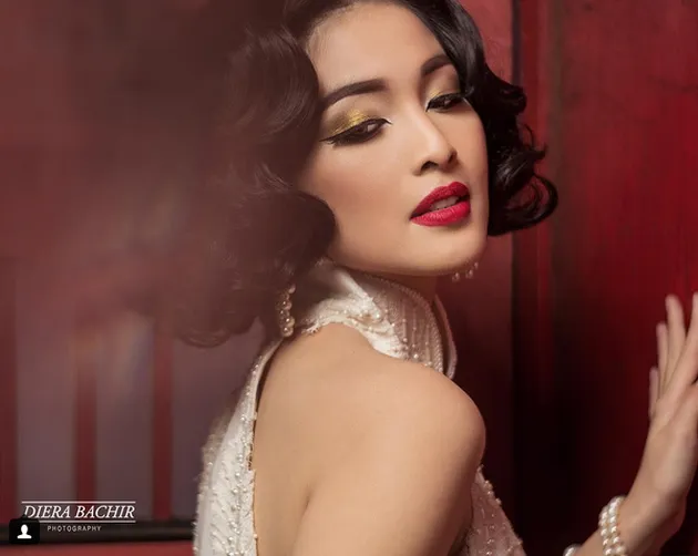 Imlek ala Sandra Dewi