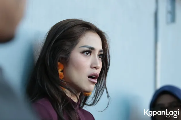 Jessica Iskandar - Ayu Ting Ting