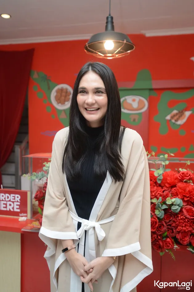 Luna Maya - Ariel NOAH