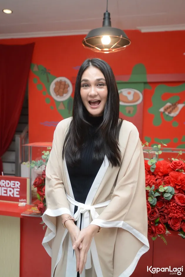 Luna Maya - Ariel NOAH