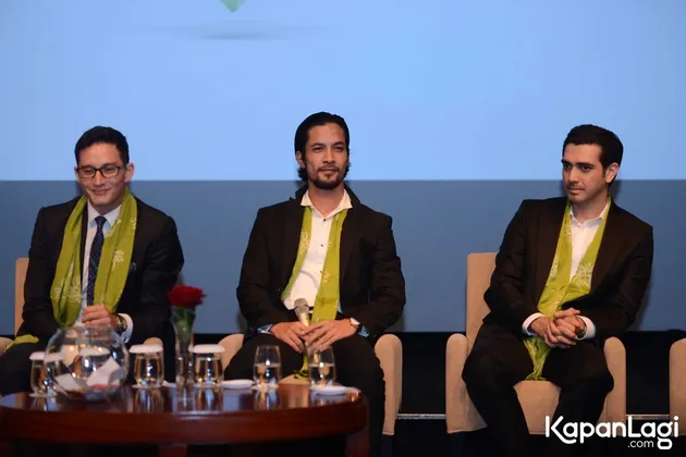 Mike Lewis - Pevita Pearce