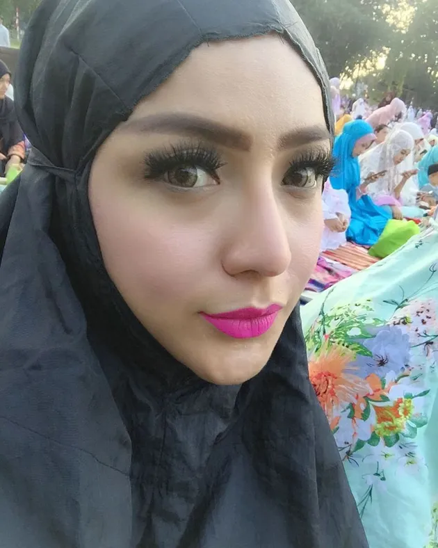 Regina Andriane ex Farhat Abbas