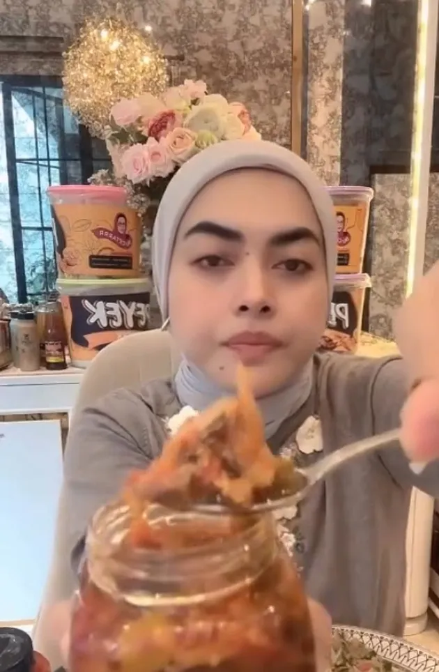 Devina Hermawan