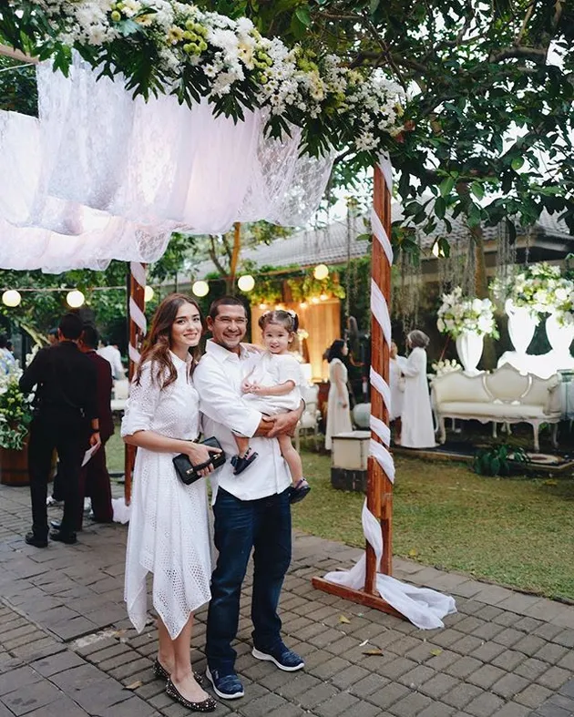 Kimberly Ryder - Edward Akbar
