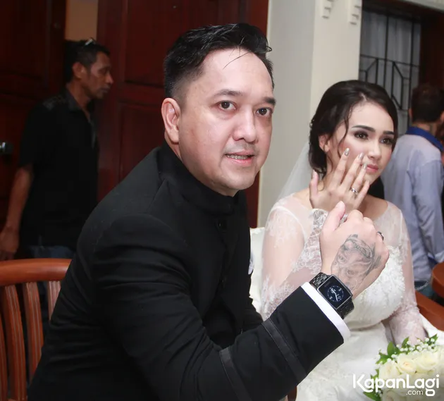 Feby Febiola - Franky Sihombing menikah