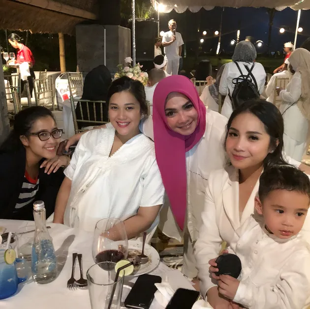 Rieta - Nagita - Rafathar