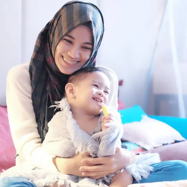 Anak Alyssa - Dude Harlino