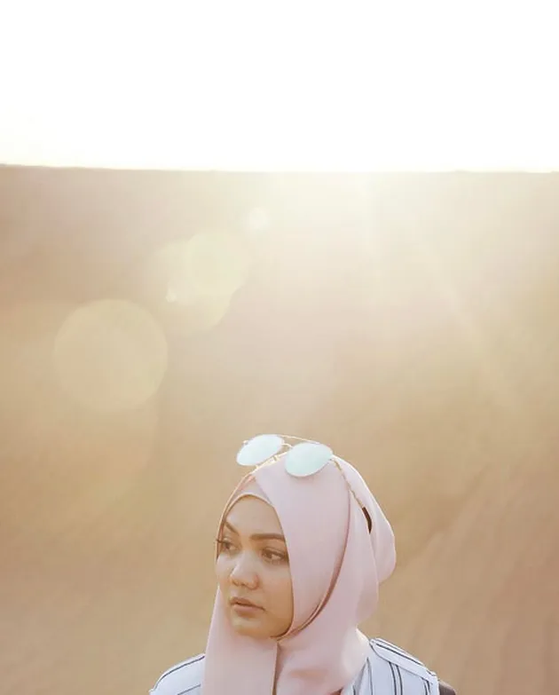Liburan Rina Nose di Dubai