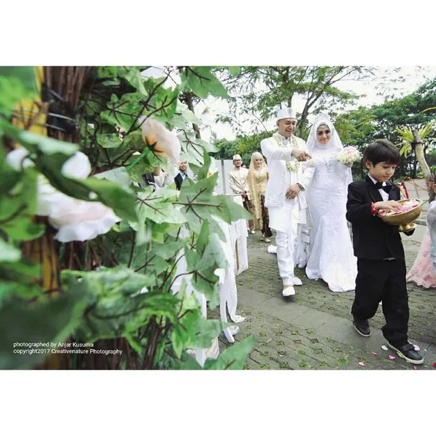 Husein Idol menikah