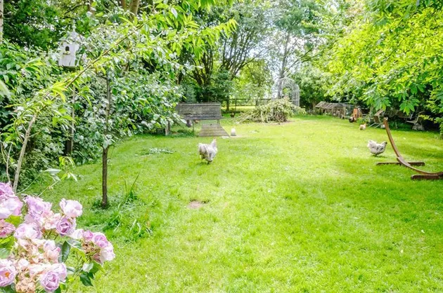 rumah harry potter dijual