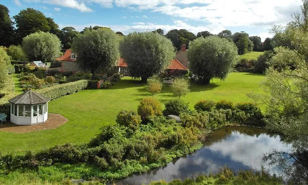 FOTO: Rumah Mewah Miliaran Pangeran Harry, Bak Istana ...