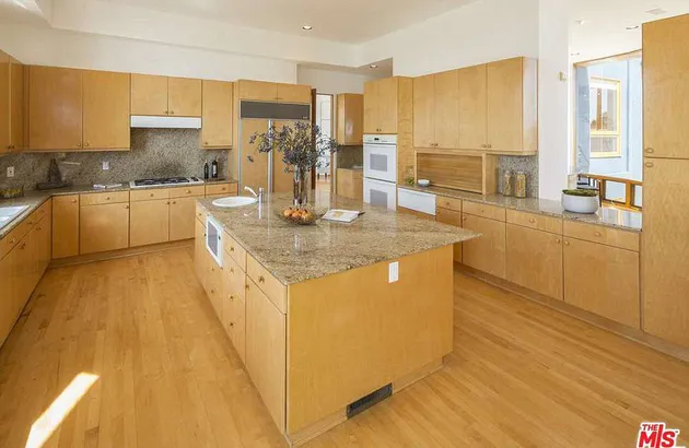 Rumah Mewah Tyra Banks