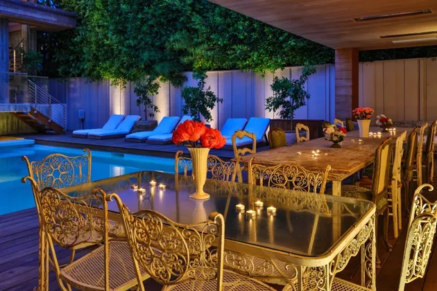 Rumah Mewah Pamela Anderson
