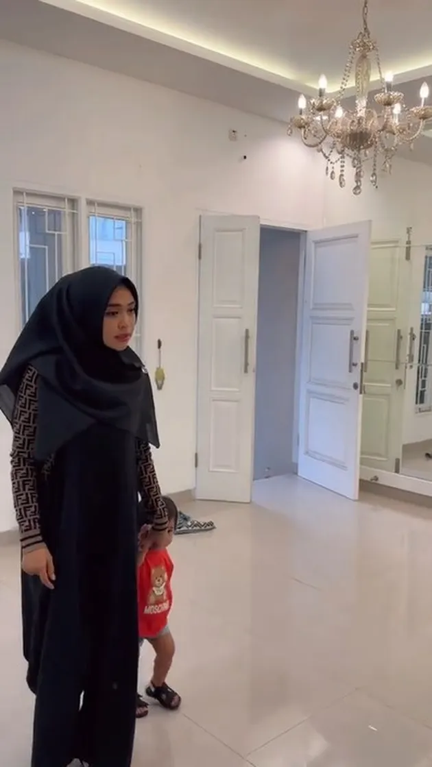 Foto Rumah Ria Ricis yang Dijual Setelah Setahun Tak Ditempati