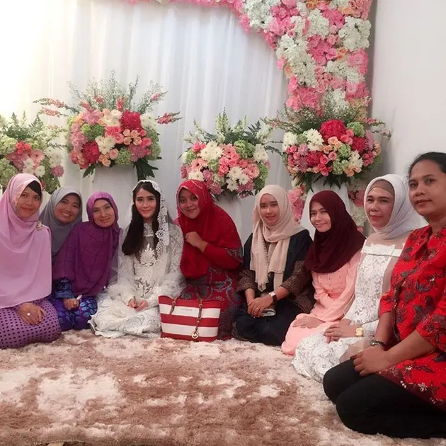 Pengajian Nikah Ryana Dea