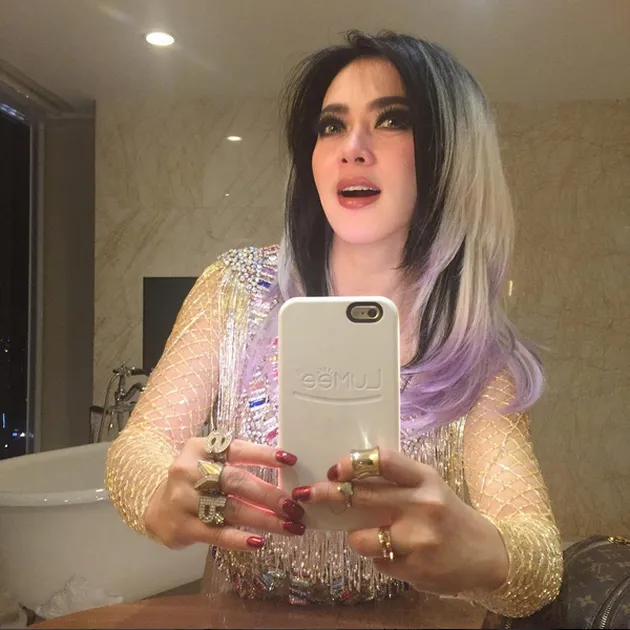 Gaya Rambut KD Vs Syahrini