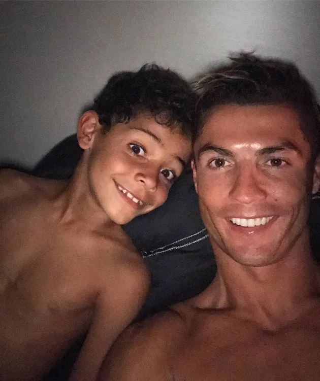 Cristiano Ronaldo &amp; Anaknya