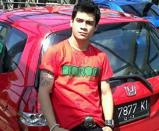 Frans Indonesianus - kakak Tasya di iklan, mantan artis cilik