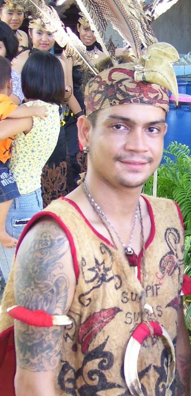 Frans Indonesianus - kakak Tasya di iklan, mantan artis cilik