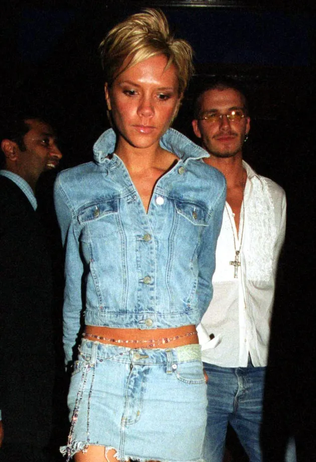 Victoria Beckham Salah Kostum