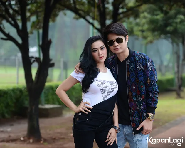 Tiara Dewi - Esal Revano