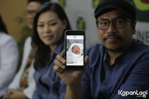 Sammy Simorangkir dan Viviane Tjeuw