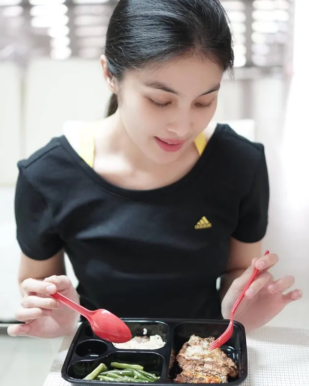 sandra dewi, sandra dewi menikah