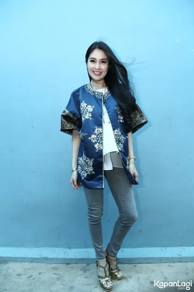 Sandra Dewi dikabarkan hamil