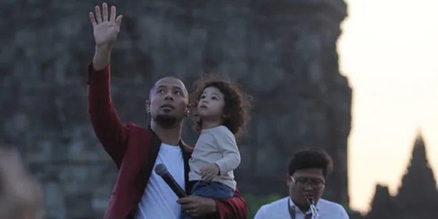 seleb bertato, selebriti indonesia bertato, deretan selebriti yang mempunyai tato