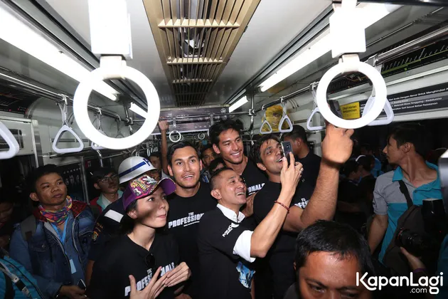 Keseruan pemain THE PROFESSIONALS