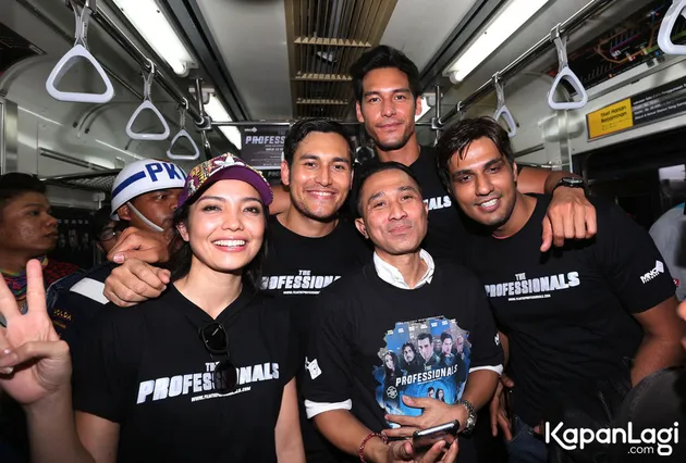 Keseruan pemain THE PROFESSIONALS