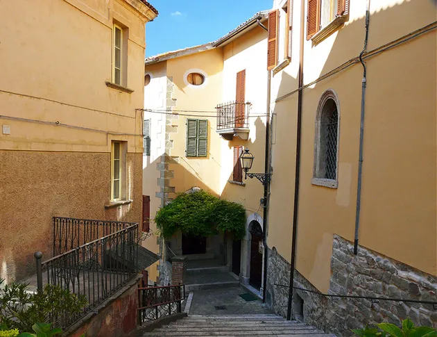 foto-foto dahsyatnya gempa di Italia