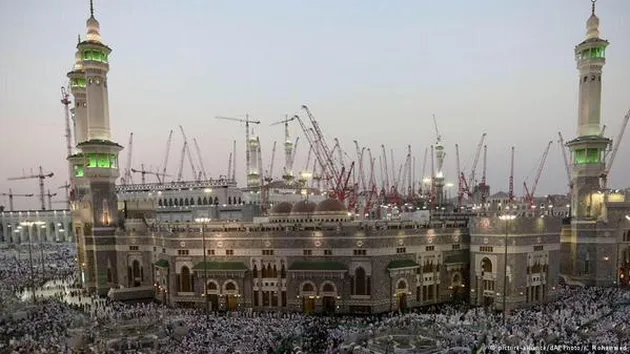 foto crane jatuh di Masjidil Haram - Mekah