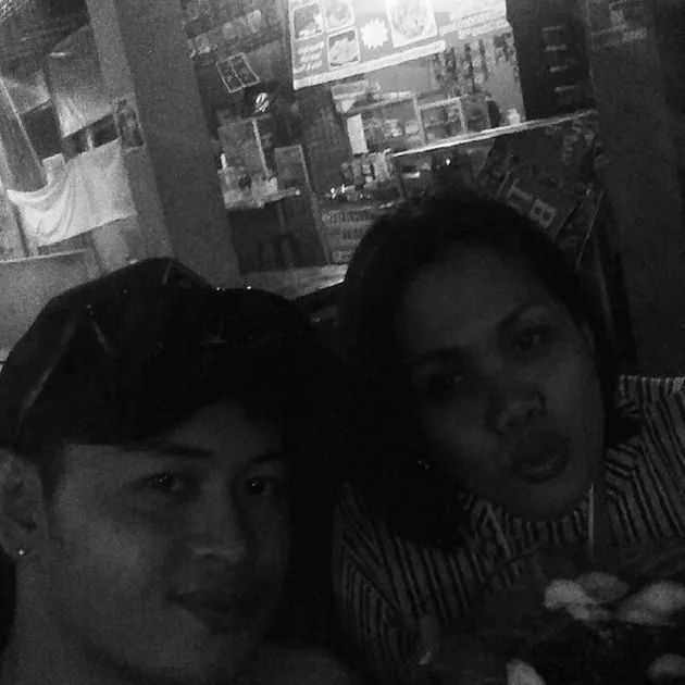 Foto Mesra Elly Sugigi dan Ferry Anggara